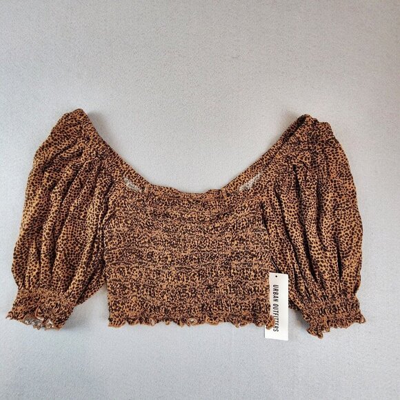 Urban Outfitters Giselle Cheetah Smocked Square Neck Puff Sleeve Ruffle Crop Top - Picture 3 of 13